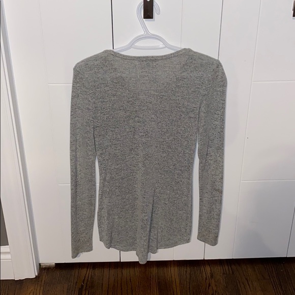 Grey long sleeve zippered shirt - Picture 4 of 4